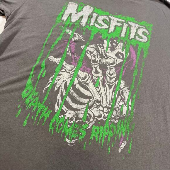 Misfits Other - Misfits Skeleton Graphic T Shirt Men’s M Gray Green Purple Punk Rock 2024